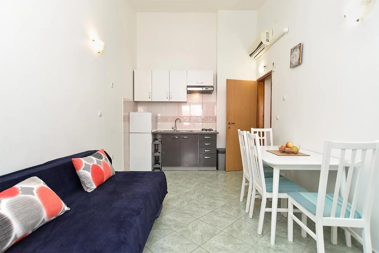 Apartments Zlata 2222 Póla