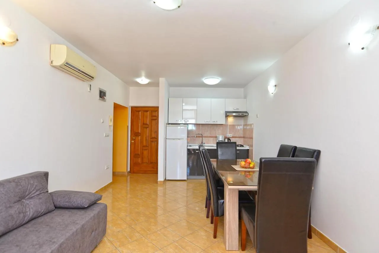 Apartments Zlata 2222 Póla