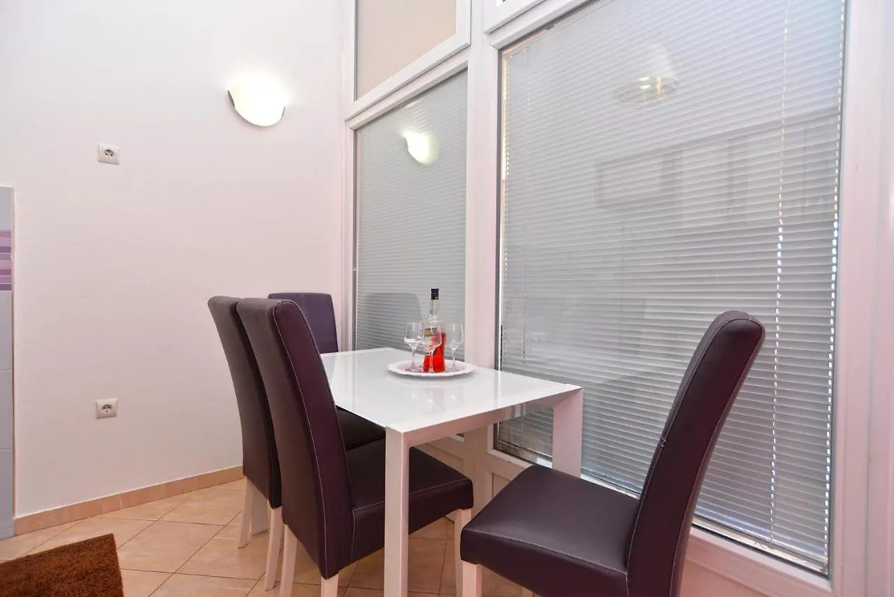 Apartments Zlata 2222 Póla